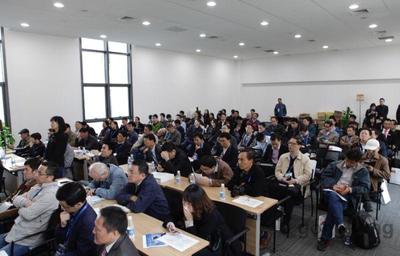 制造业智能化工厂阶段性落地思路 商务视角与实践路径